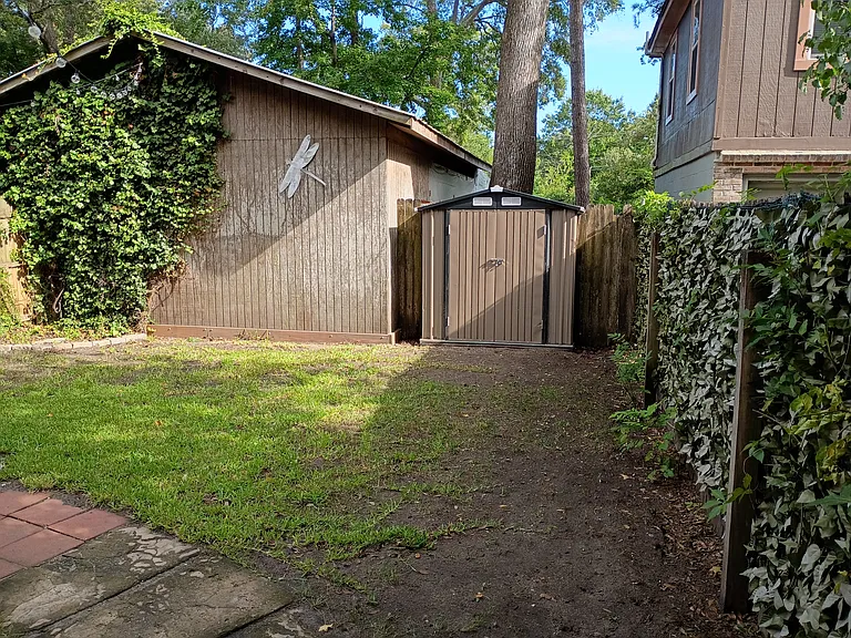 1851 Kittridge Dr — Photo 16