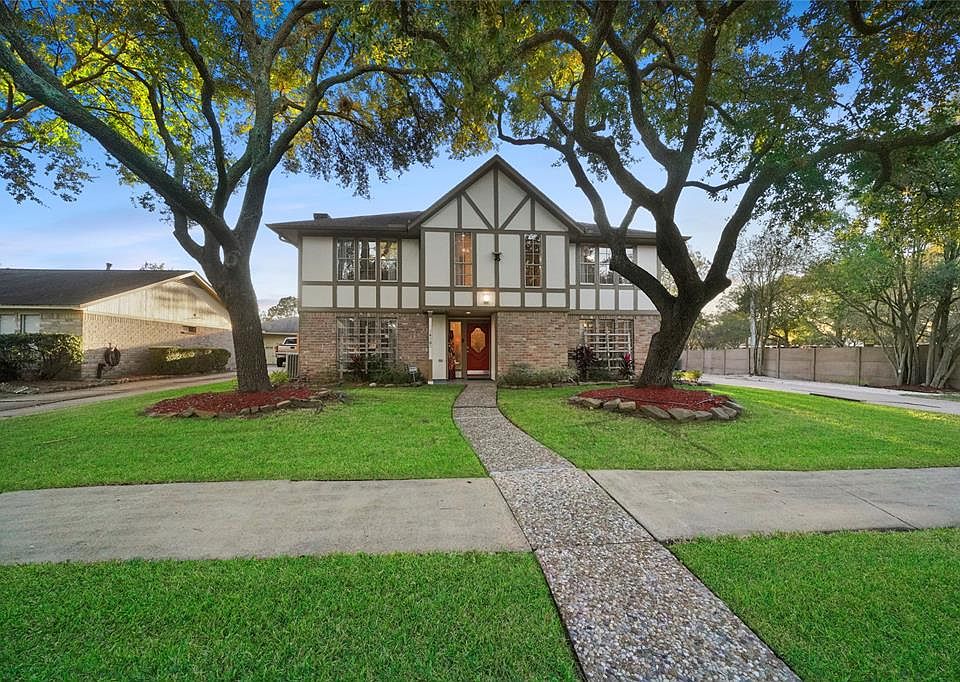 1st image of 14902 Aspen Hills Dr