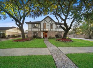 14902 Aspen Hills Dr, Houston, TX 77062