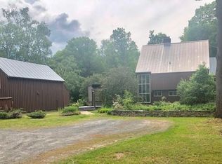 1005 Jersey Swamp Rd, Morrisonville, NY 12962