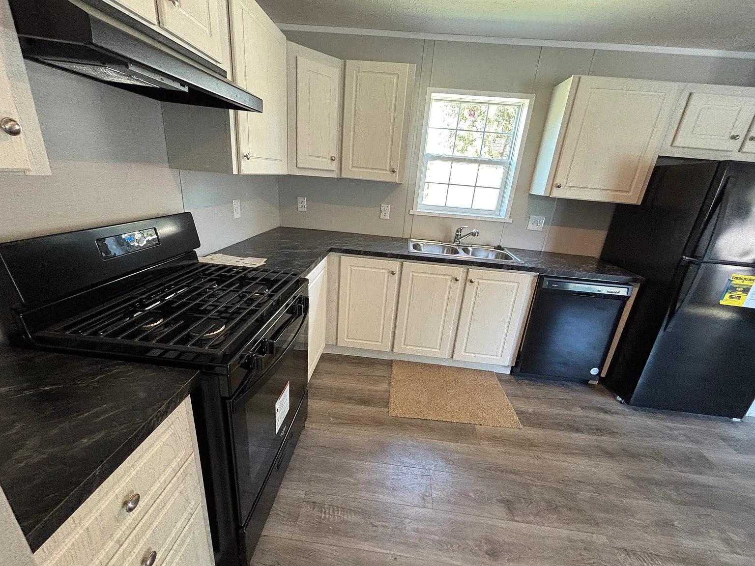 Affordable Living With Amenities! — Photo 4