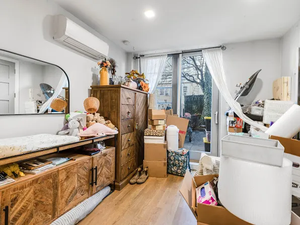 69 Stockholm Street image 4 of 13