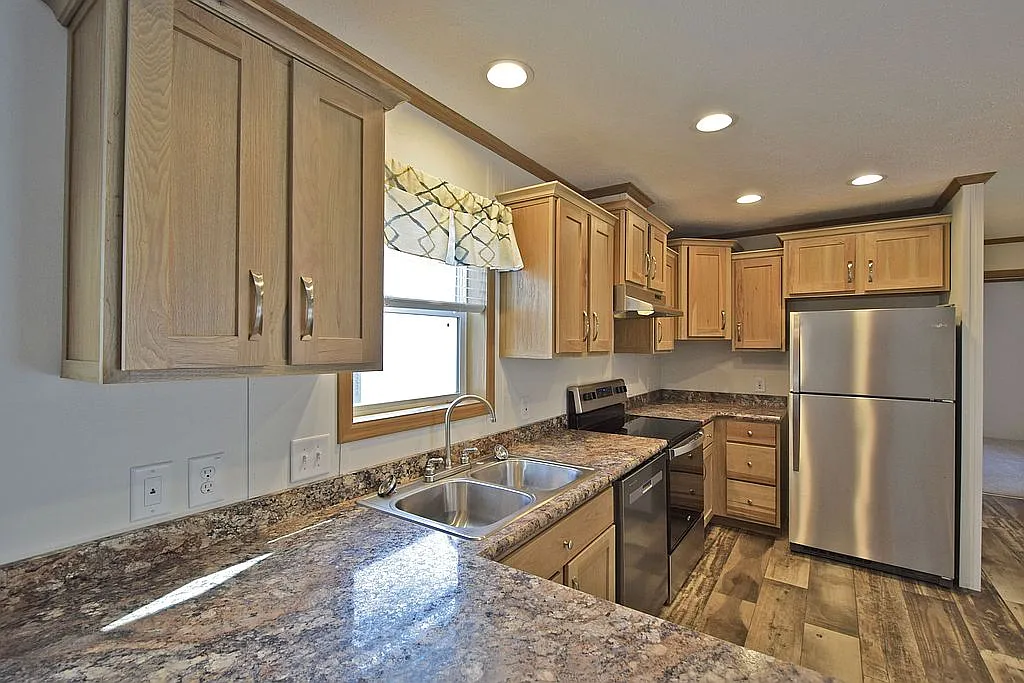 146 Pembrooke Dr photo 1