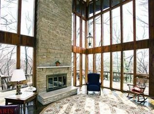 1060 Babler Park Dr, Chesterfield, MO 63005