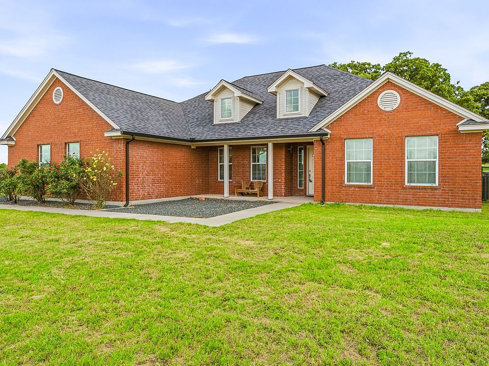 1st image of 111 Adair Ln