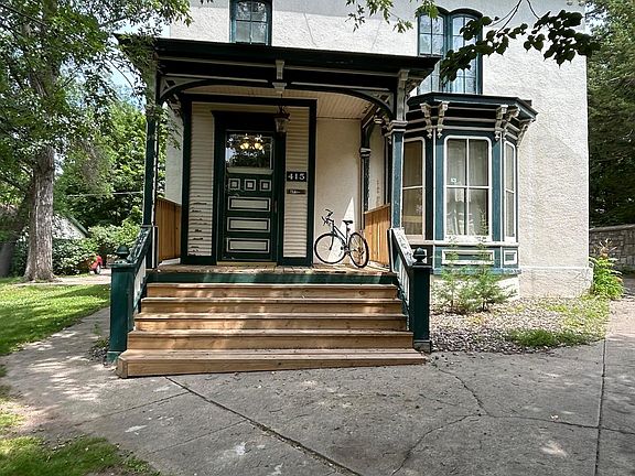 2nd image of 415 7th Ave E