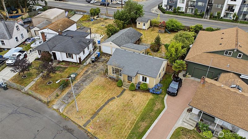 3rd image of 16 Oak Park Drive SW