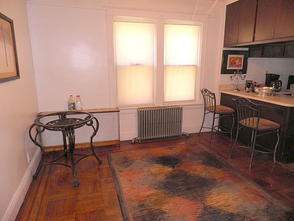 3rd image of 2171 Quimby Ave