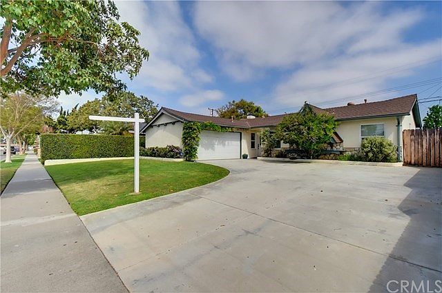1st image of 5431 Santa Monica Ave