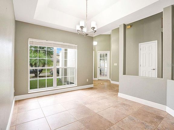 4th image of 937 Rosinia Ct