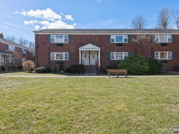 90 Franklin St #A, Tenafly, NJ 07670