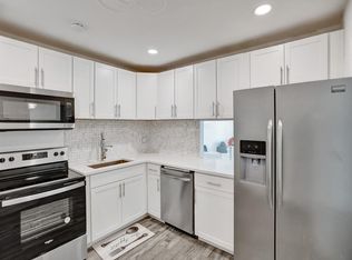 4881 NW 22nd St #1A, Lauderhill, FL 33313