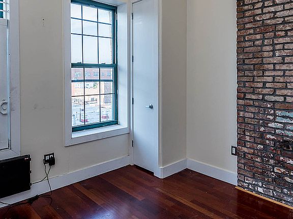 4th image of 126 Grattan St APT 3L