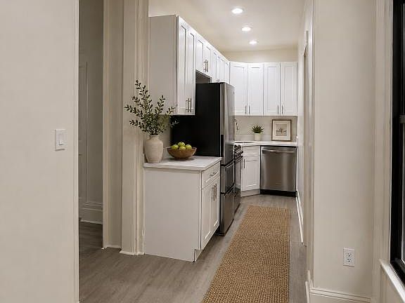 4th image of 133 Henry St #2R