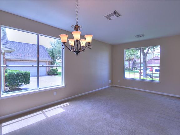 5th image of 3319 Coastwood Ln