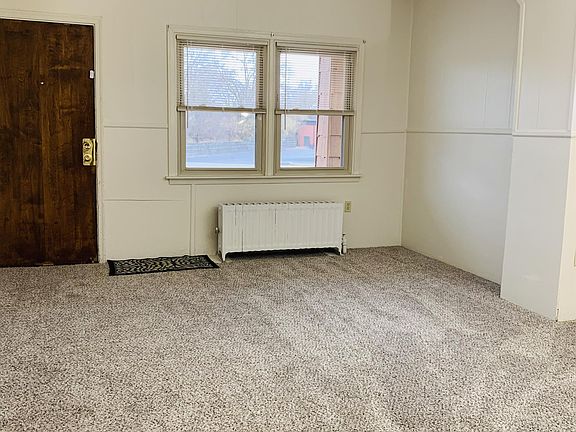 4th image of 300 W Seymour Ave #1
