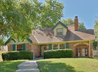 235 E 72nd St, Kansas City, MO 64114