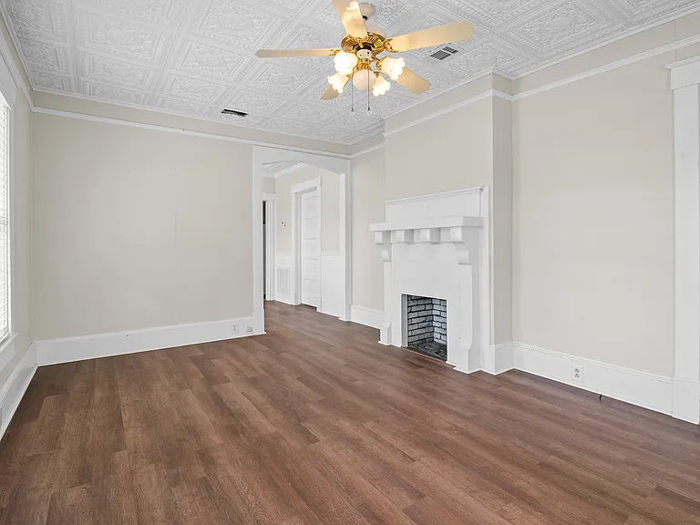 113 Residence St — Photo 5