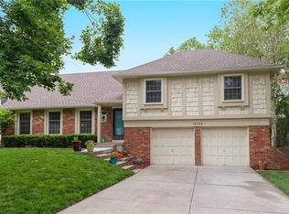 10726 W 102nd St, Overland Park, KS 66214