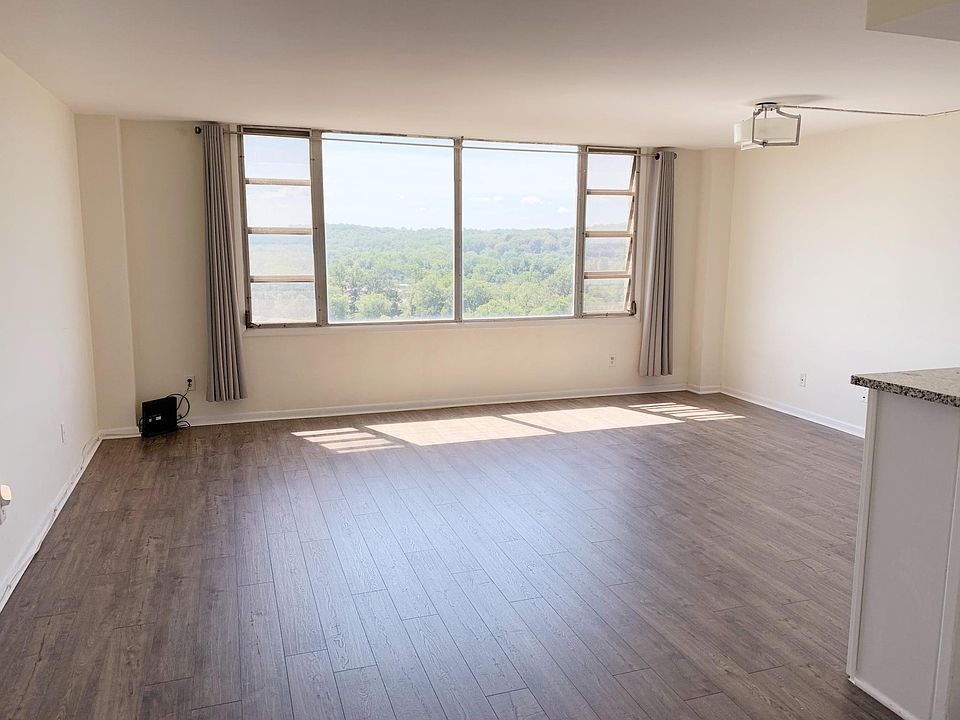 1st image of 4600 Duke St APT 1311
