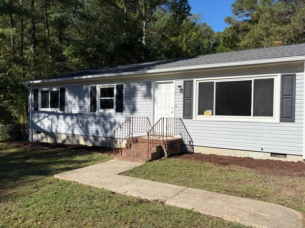 6265 Debbie Cir, Hayes, VA 23072