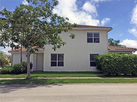 3rd image of 2856 SW Venice Ct