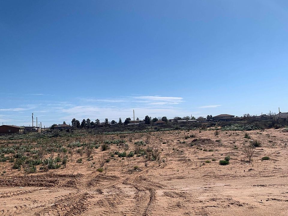 2nd image of 13410 Lopez Rd