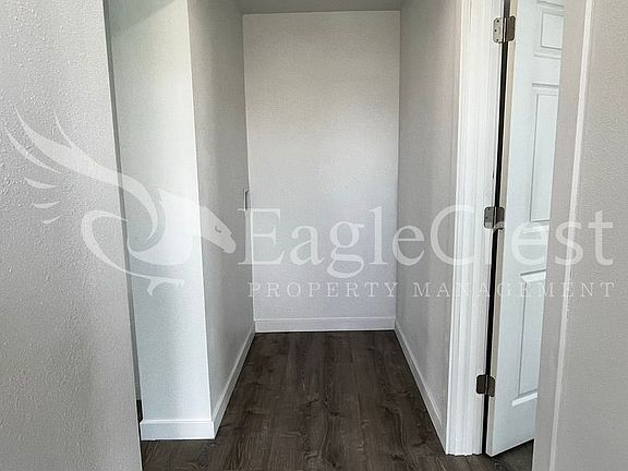 4th image of 249 Eagan St #1