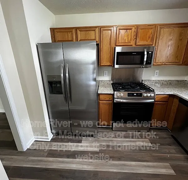2360 Wellington Cir — Photo 4