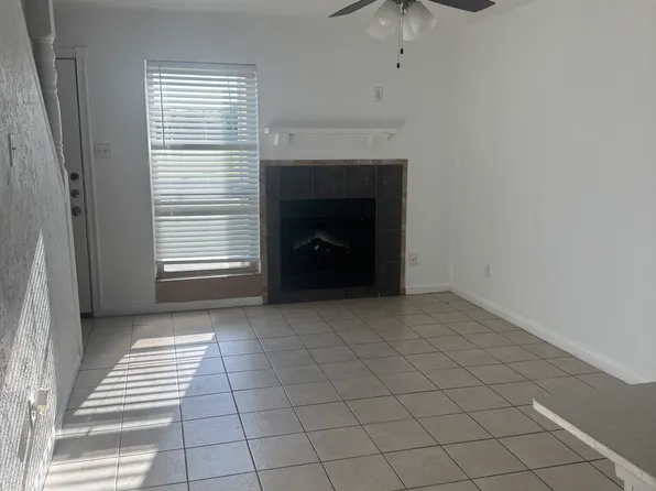 408 Lee St APT D, Everman, TX 76140