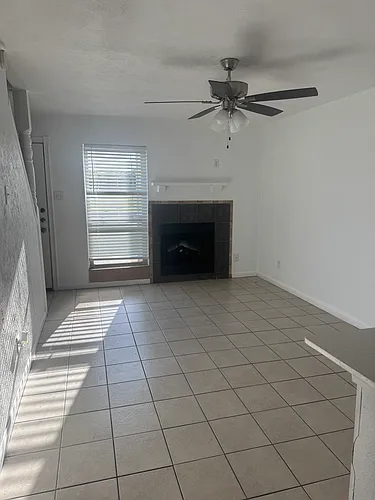 408 Lee St #D Photo 1
