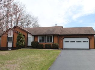 31 Hobbs Rd, Plattsburgh, NY 12901