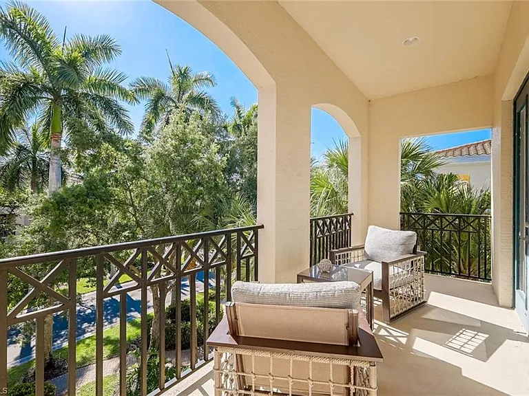 2851 Tiburon Blvd E #9-103 — Photo 16