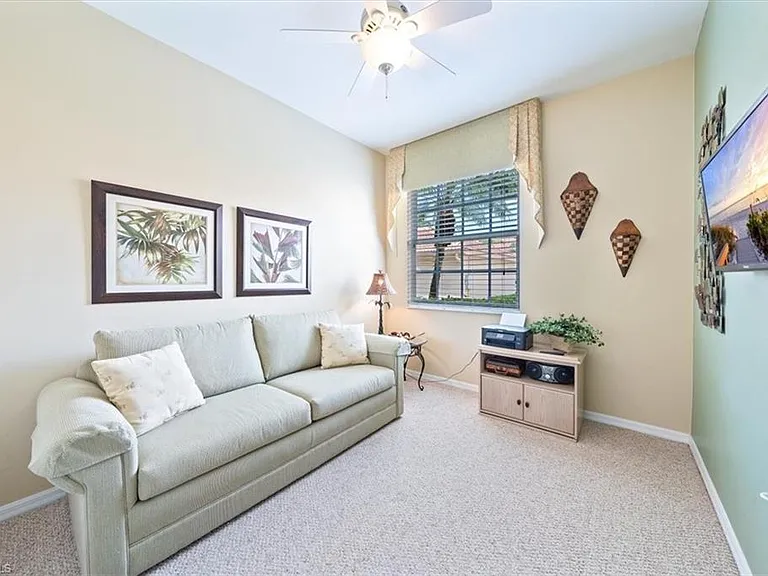 3981 Bishopwood Ct E — Photo 6