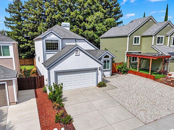 3rd image of 2321 China Lane