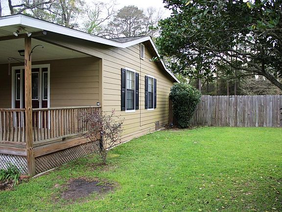 2nd image of 1526 Dogwood Trl