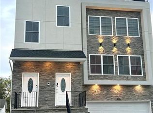 476 Meade St #1A, Orange, NJ 07050