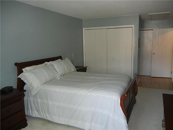 2nd image of 203 Alfred Pl #203