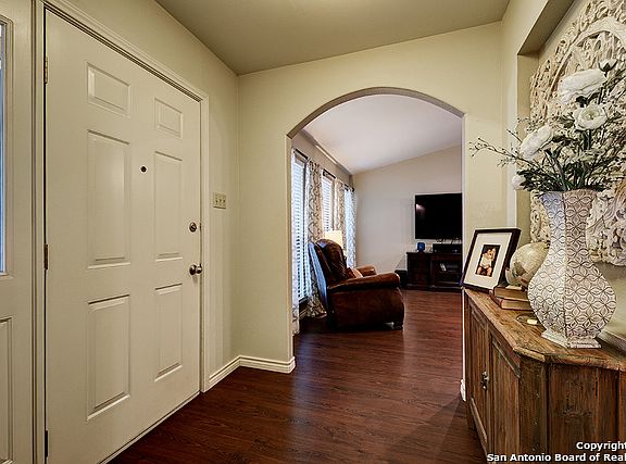 2nd image of 13738 Castle Grove Dr