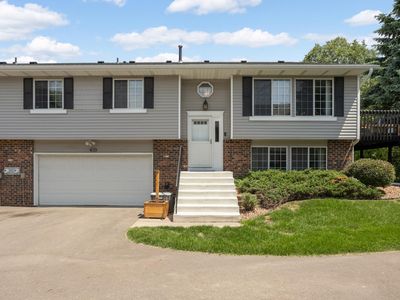 7654 12th St N, Oakdale, MN, 55128