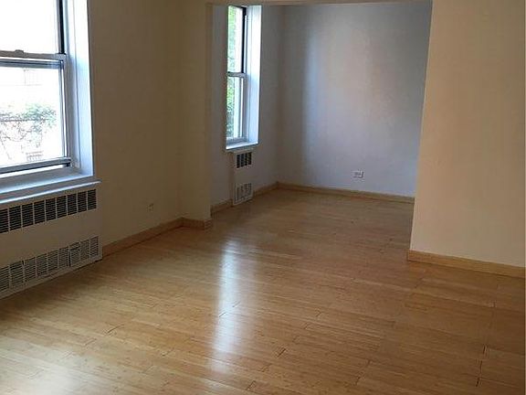 3rd image of 14219 Barclay Ave APT 2G