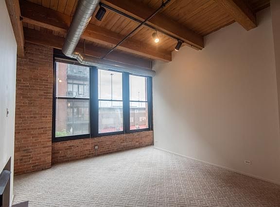 5th image of 728 W Jackson Blvd APT 218