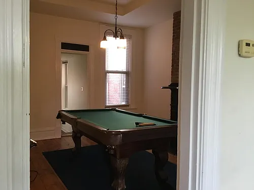 2213 Sarah St #2 Photo 1