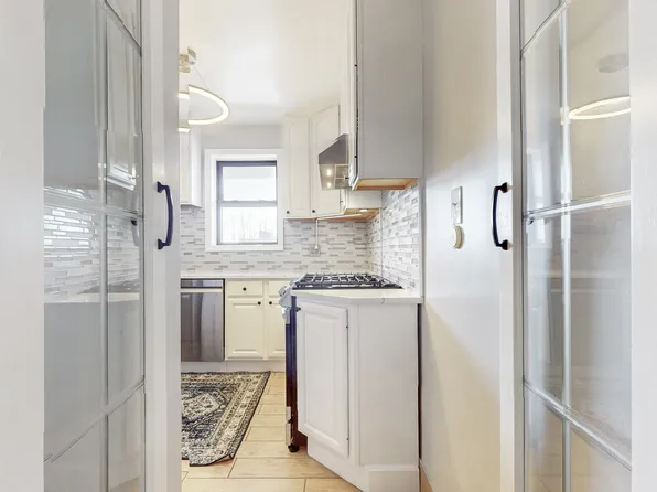 143-50 Hoover Avenue image 7 of 30