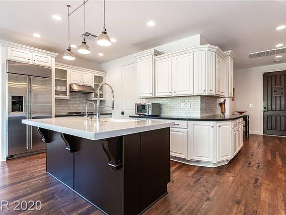5th image of 39 Avenza Dr