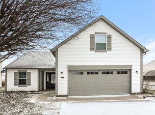 1120 Central Park Blvd N, Greenwood, IN