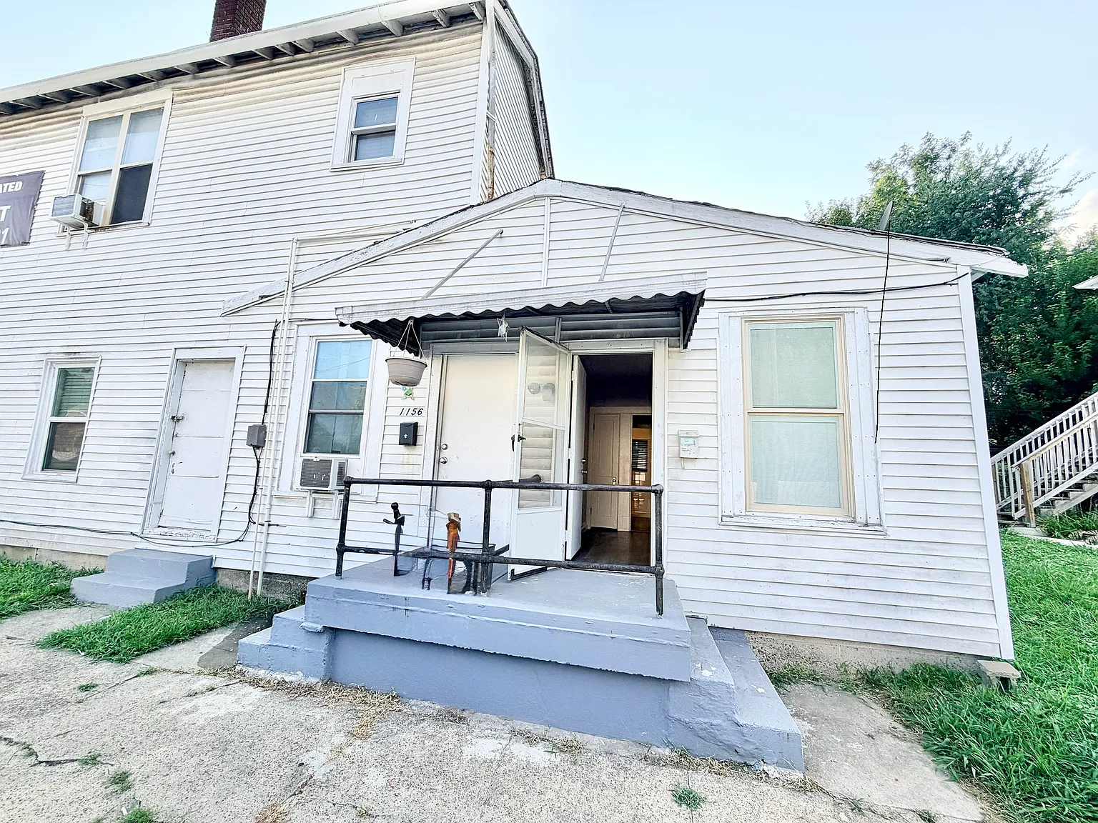 2101 West Oak Street - 4 — Photo 4