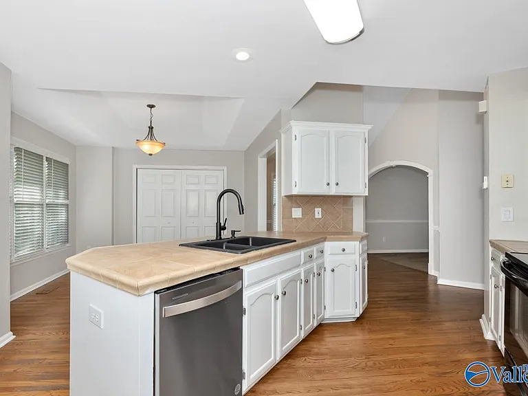 180 Jarrett Ln — Photo 18