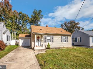 37 Pinewood Ave, Carneys Pt, NJ 08069