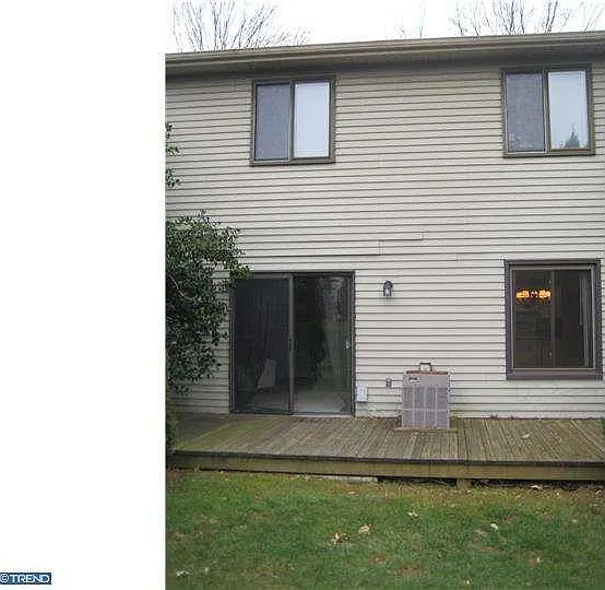 205 Bernard Ct — Photo 21
